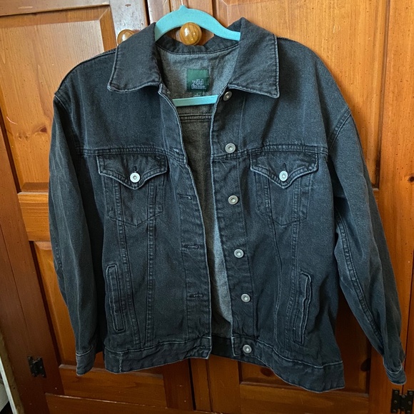 Jean jacket - Picture 1 of 1